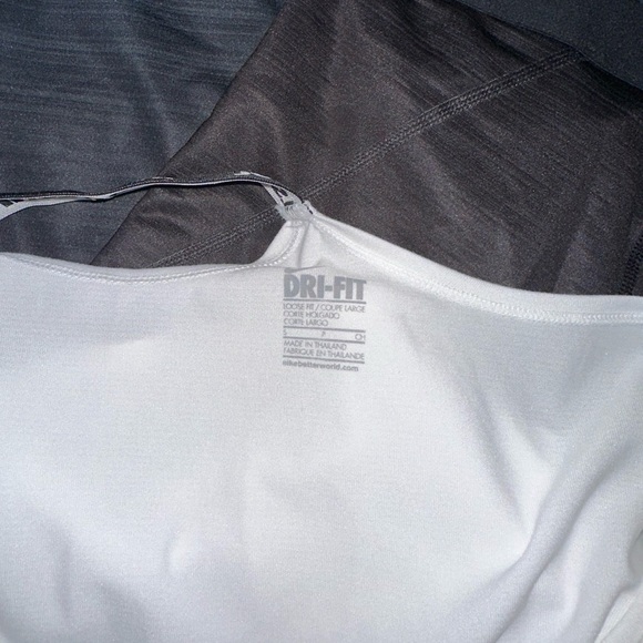 Nike top and leggings White and Black Athletic bundle set - Picture 7 of 8